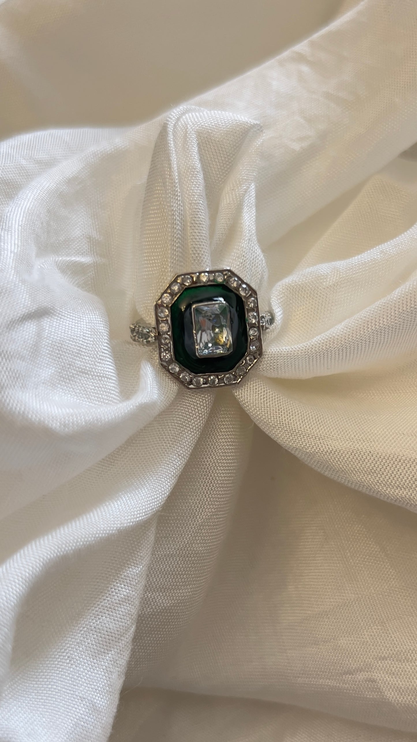 octagon green-mena ring